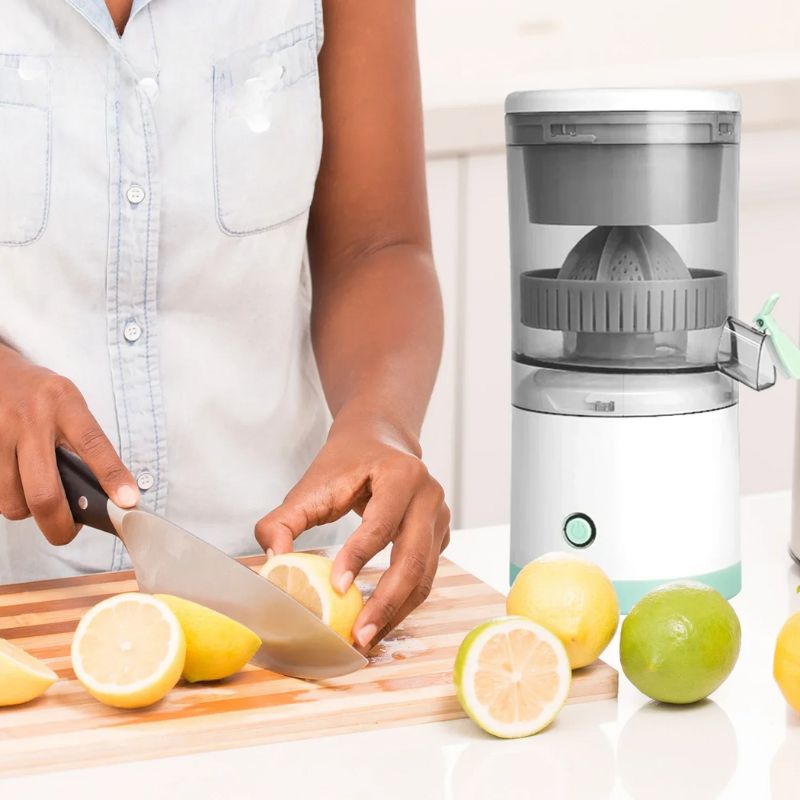 Espremedor de Frutas Elétrico Portátil - 50% Off